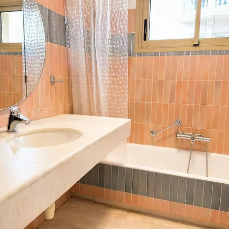 Apartment - Walk To Croisette And Palais *